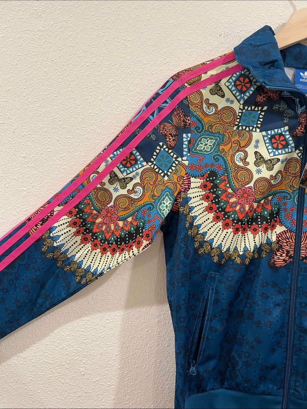 NWT Adidas Originals x Farm Rio Borbomix Track Jacket Brazilian Design Small